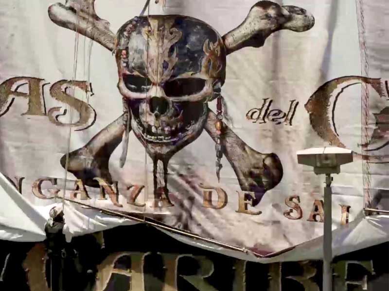 lona de fachada piratas del caribe la venganza de salazar