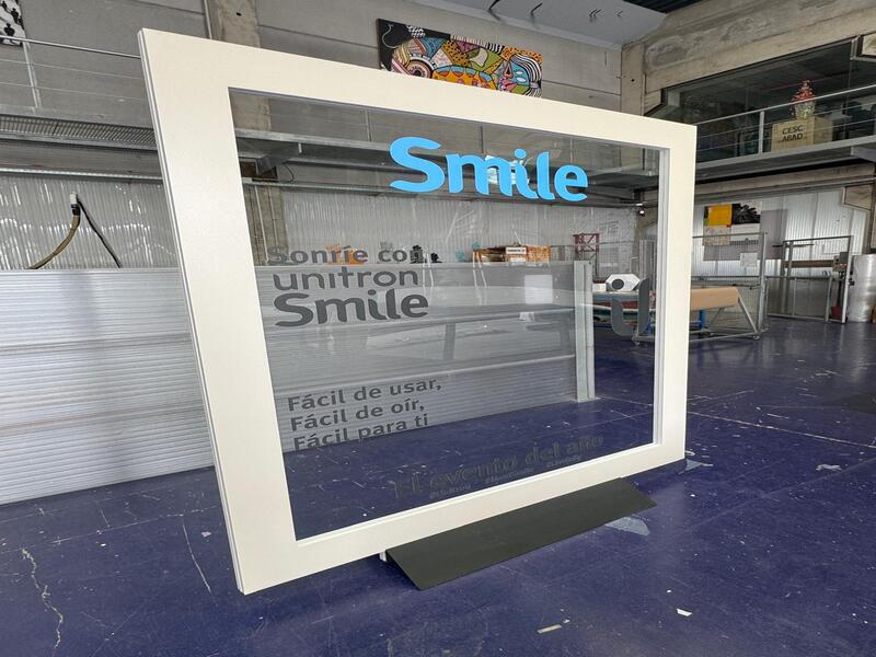 estructura-pvc-mupi-transparente-fabricacion-grupo-spi