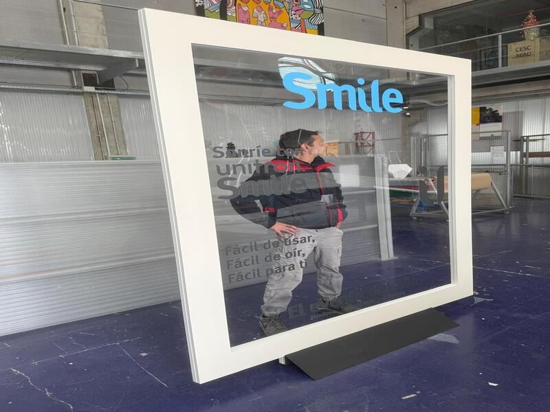 detalle-policarbonato-impreso-photocall-transparente-grupo-spi