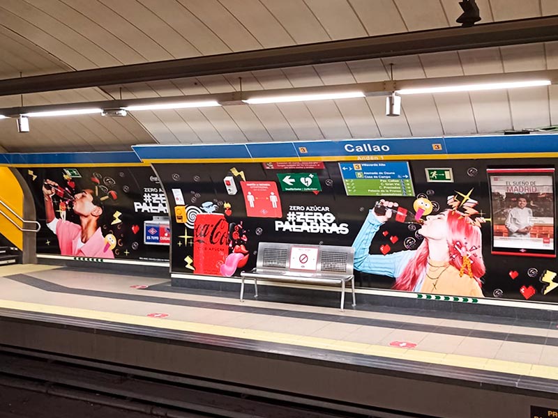 Campaña de Coca-Cola en Metro de Madrid