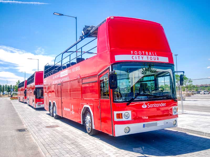 Autobuses descapotables del Banco Santander