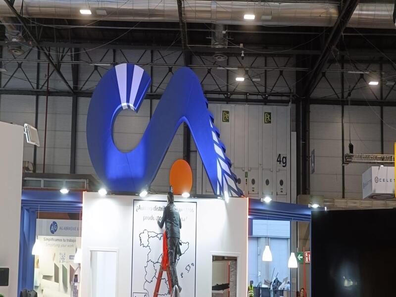 Corporeos-para-ferias-congreos-eventos-publicidad