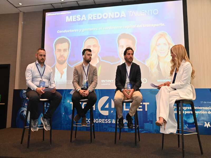 Impresión UV mate de alta calidad sobre cartón pluma en Madrid