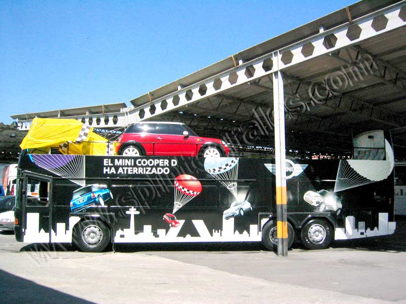 autobús descapotable para publicidad original