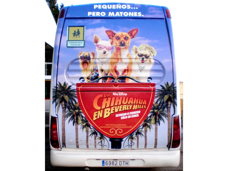 autobús rotulado campaña cine infantil