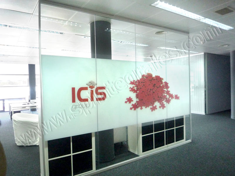 instalación de decorados en oficinas