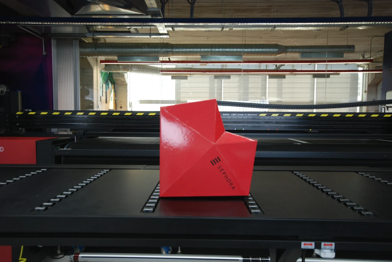 Sephora · Cajas con forma de corazón · Producción en taller